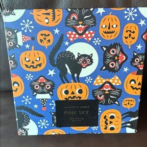 Pink Sky Halloween jumble Puzzle. 500 pieces. Complete.  Excellent condition